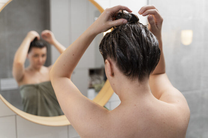 Lara sense dévoile sa Crème Anti-Chute Naturelle Le Secret pour Des Cheveux Plus Forts, Plus Denses et Pleins de Vie 7 Crème Anti-Chute